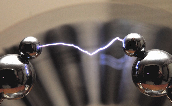 1568878647216587.jpg 靜電.jpg