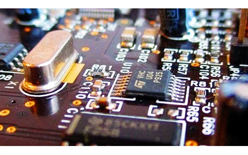 設計布局創新：PCBA加工工藝產品性能優化技巧