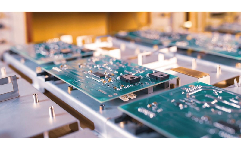 RFID技術在PCBA中的應用：物聯網、追蹤和數據管理