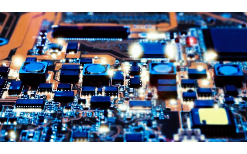 PCBA工廠如何應對多層板的加工挑戰