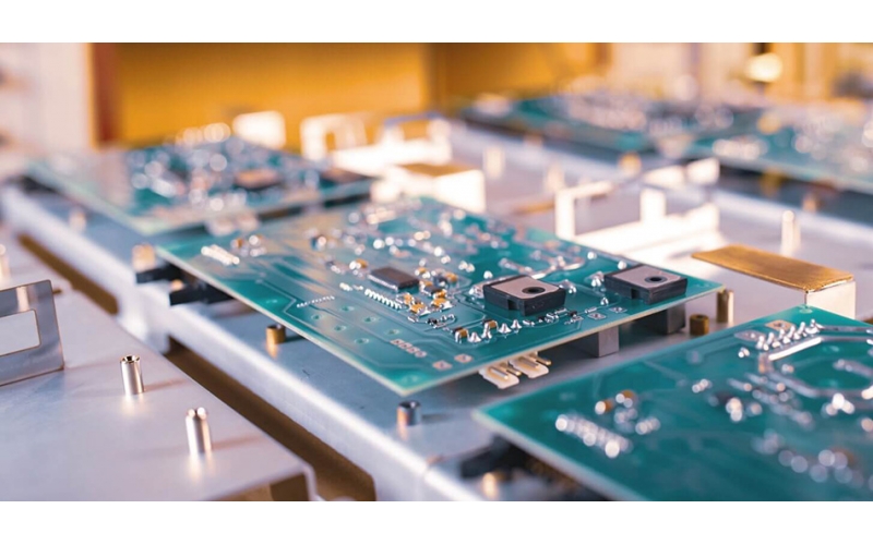 為什么緊密的供應鏈關系對PCBA工廠交貨至關重要？